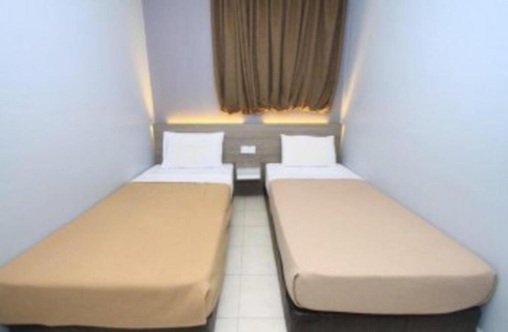 イエロー マンション ホテル Malacca エクステリア 写真